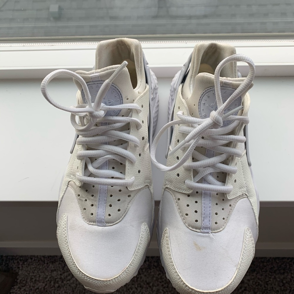 Nike white huarache sneakers